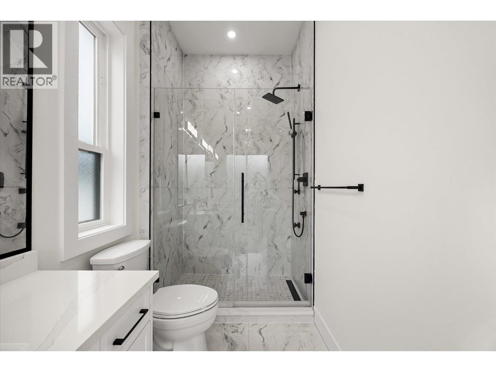 897 Carnoustie Drive, Kelowna