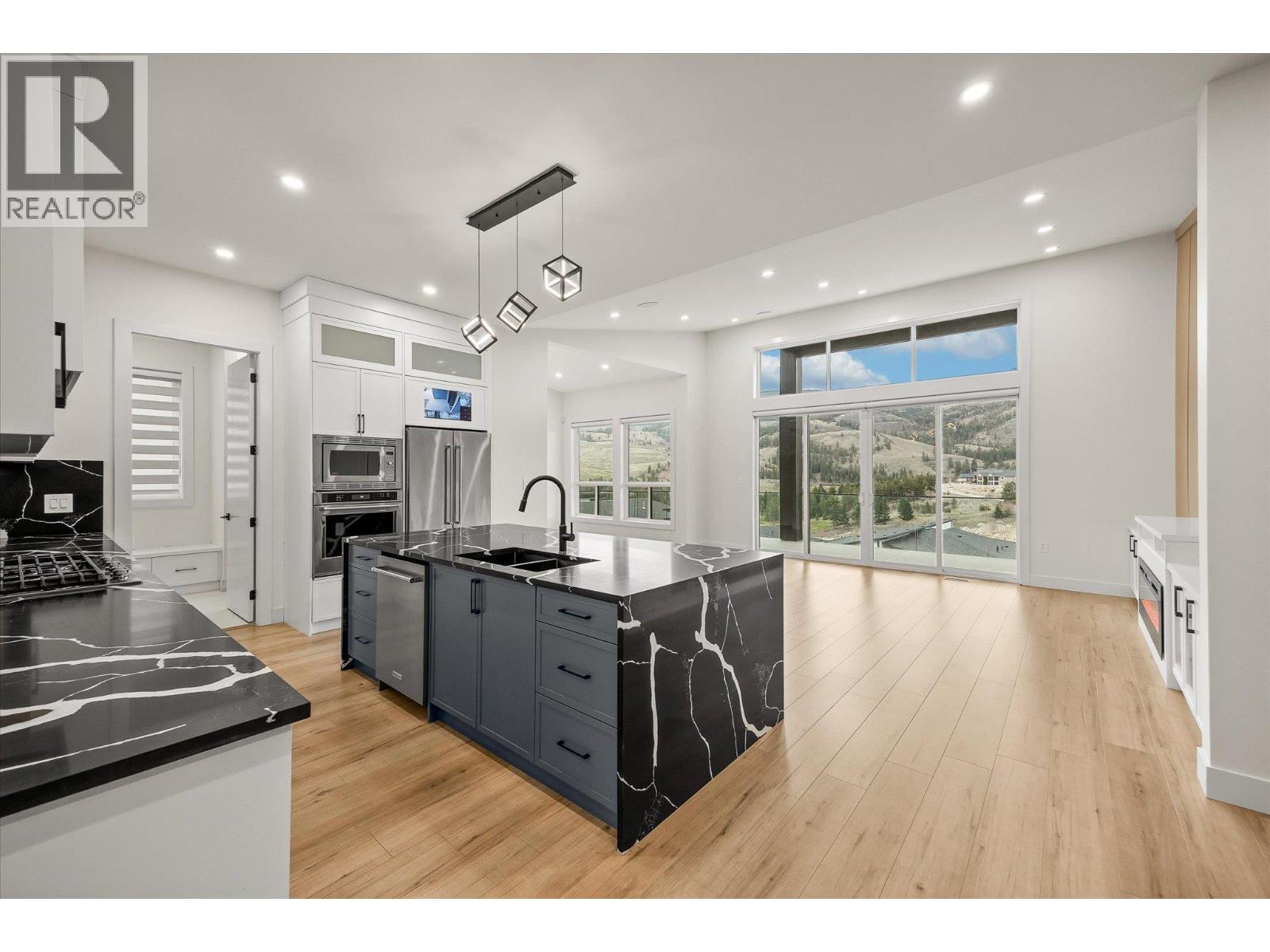 897 Carnoustie Drive, Kelowna