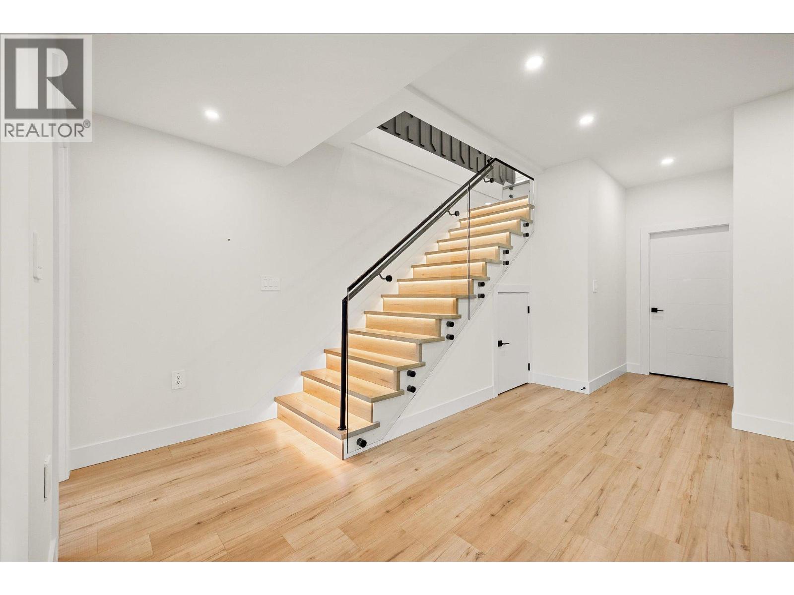 897 Carnoustie Drive, Kelowna