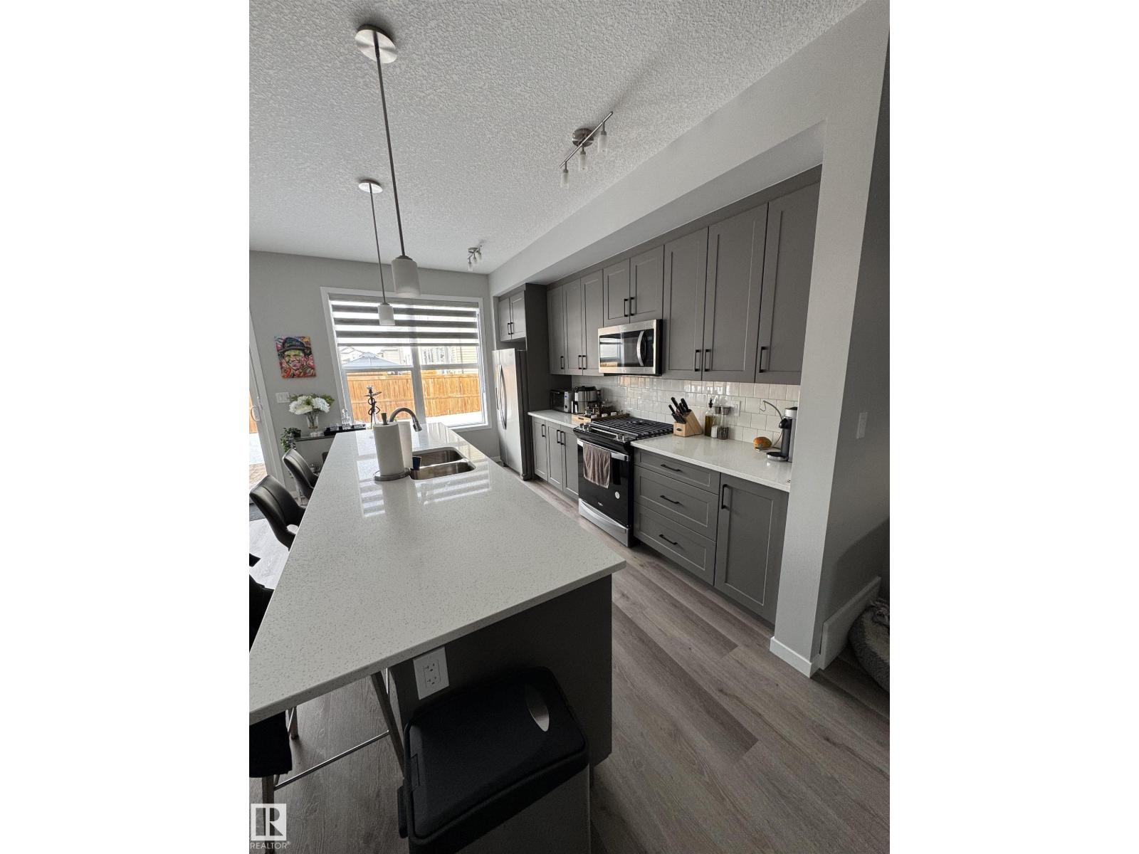 2514/2518 151a AV NW, Edmonton