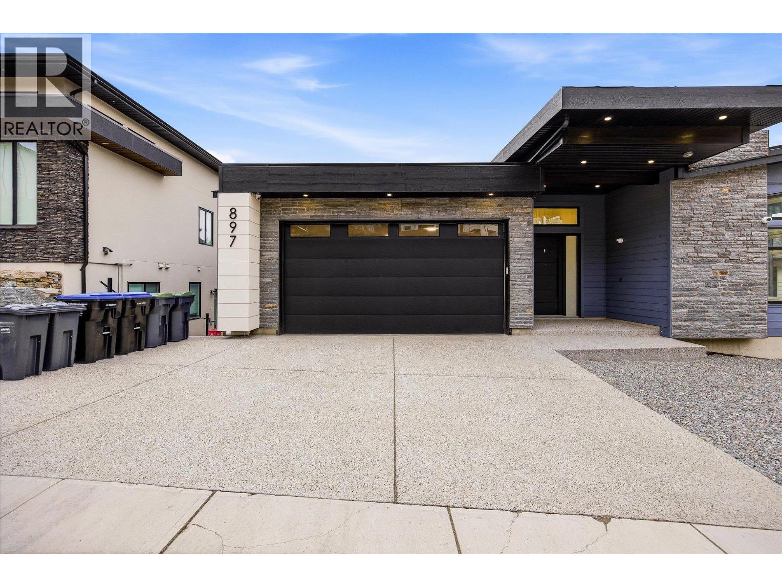 897 Carnoustie Drive, Kelowna