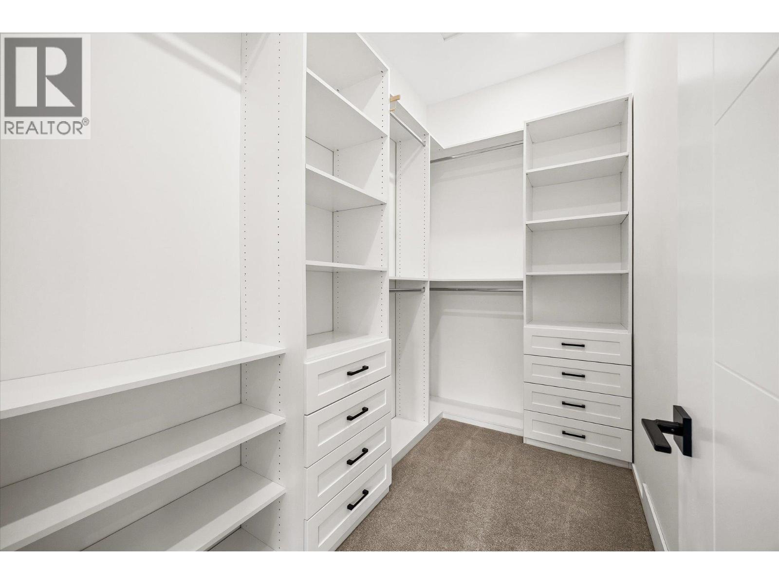 897 Carnoustie Drive, Kelowna