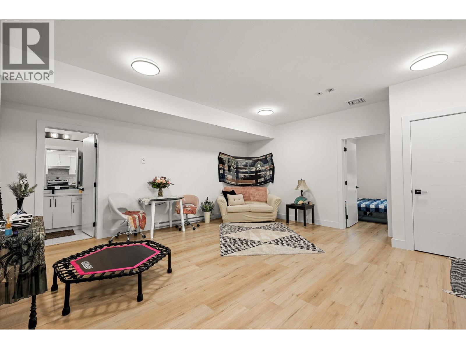 897 Carnoustie Drive, Kelowna