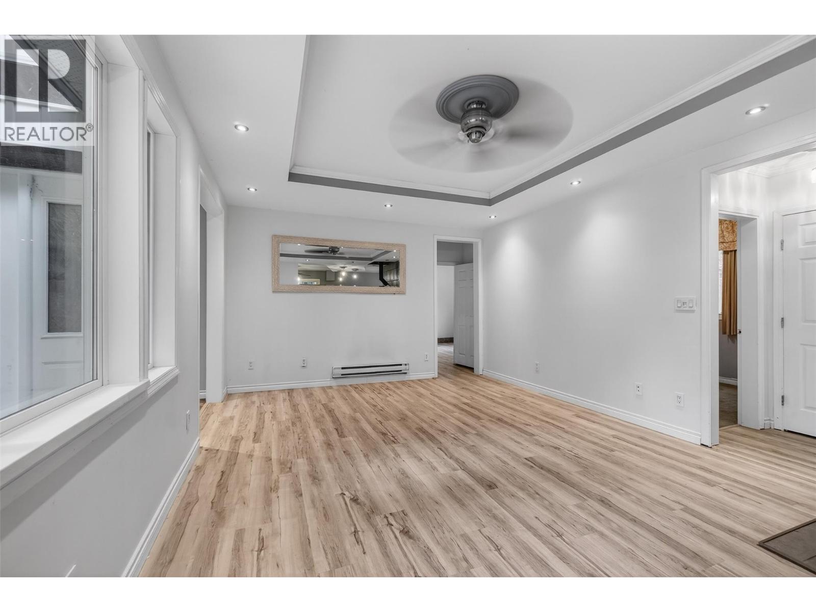 9048 Humming Bird Drive, Swansea Point