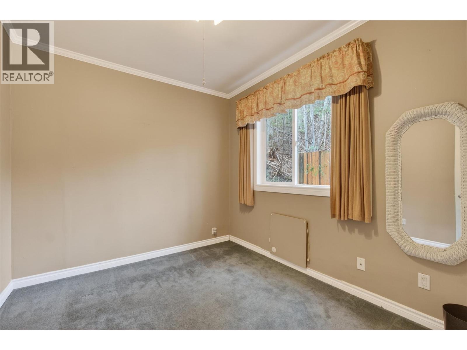 9048 Humming Bird Drive, Swansea Point