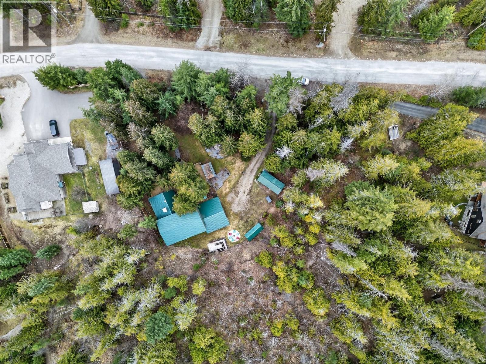 9048 Humming Bird Drive, Swansea Point