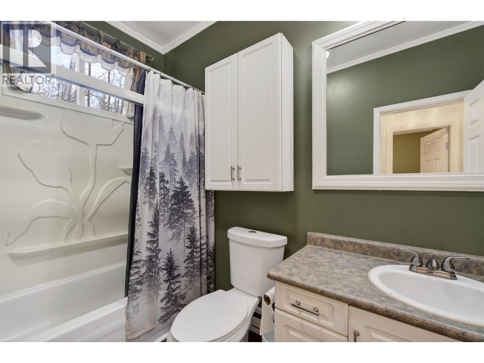 9048 Humming Bird Drive, Swansea Point