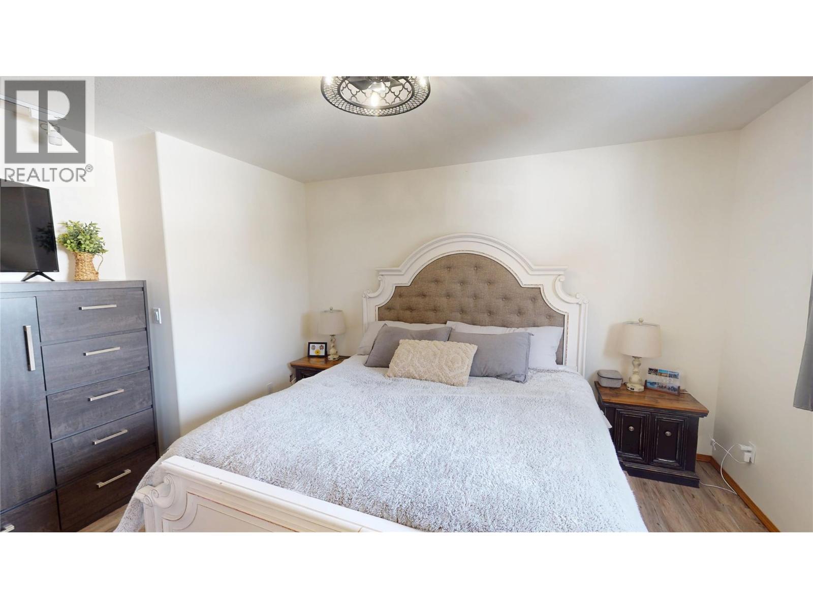 121 10TH Street S, Cranbrook