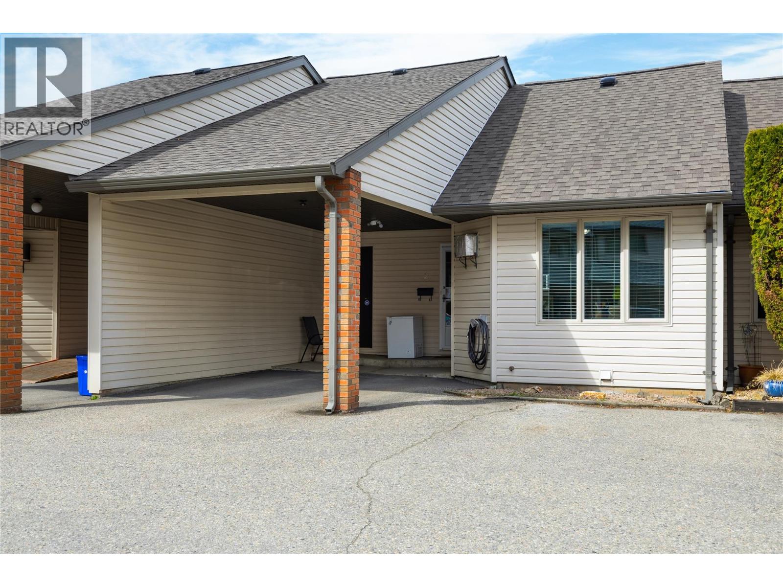 2 4004 24 Avenue, Vernon