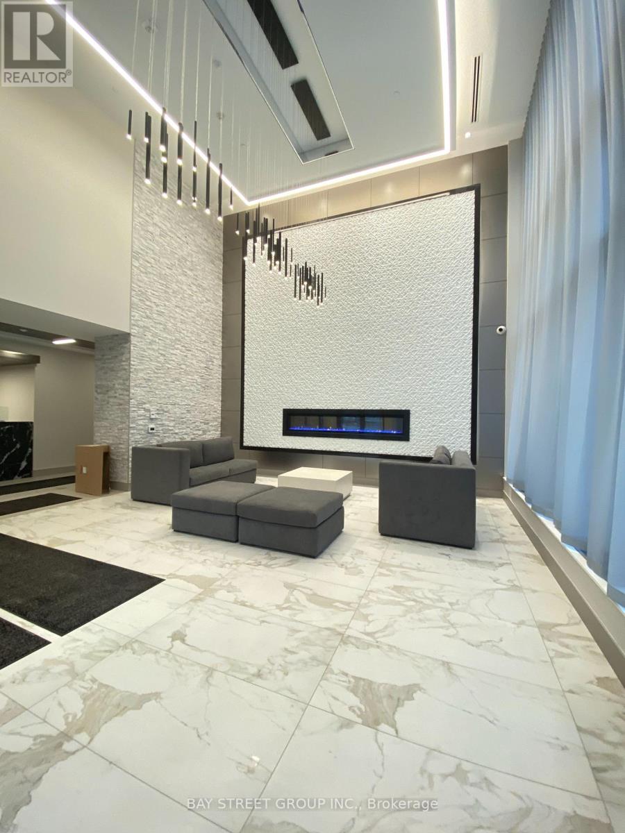 Listing photo of 302 - 36 FOREST MANOR ROAD