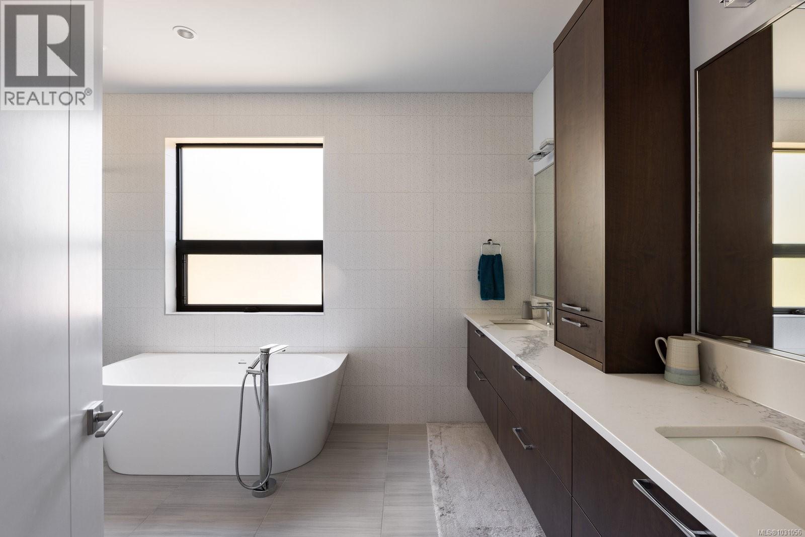  4673 Boulderwood Drive, Saanich