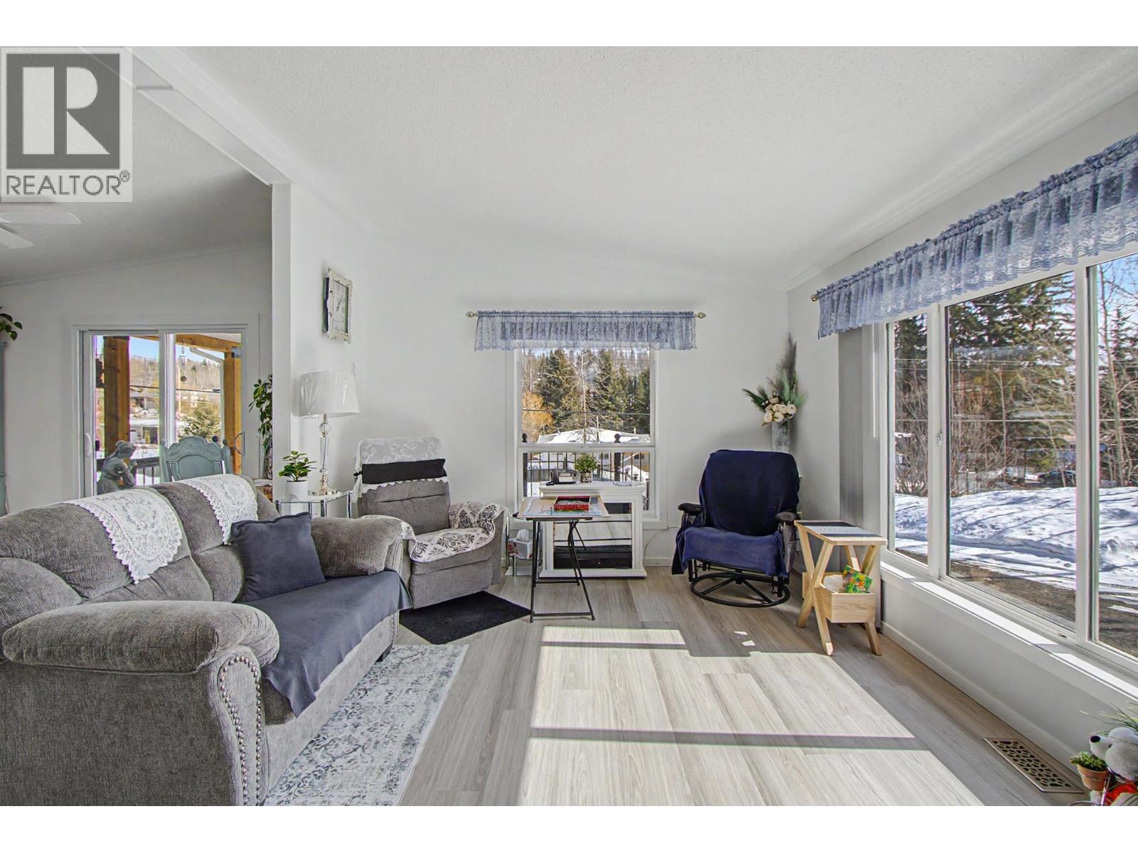 4881 RANDLE ROAD - 5