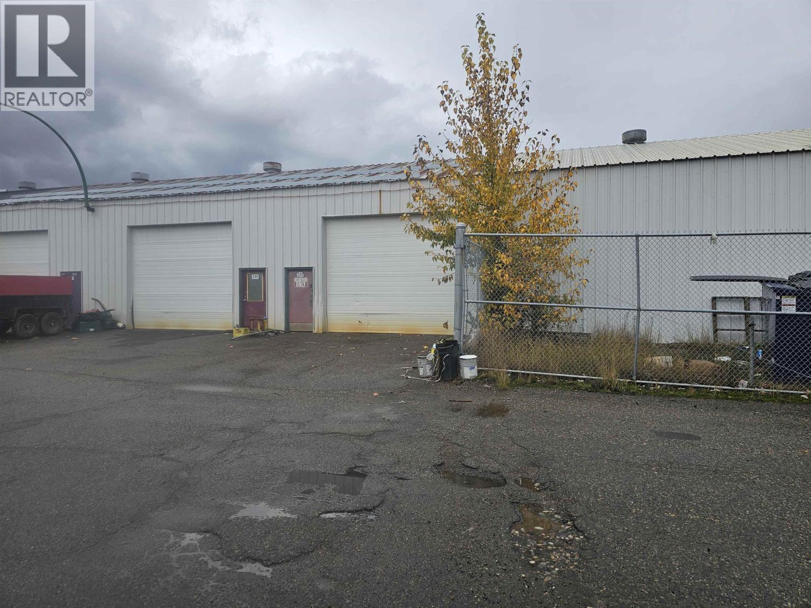 Kitchen of 505 4TH AVENUE · Prince George, BC
