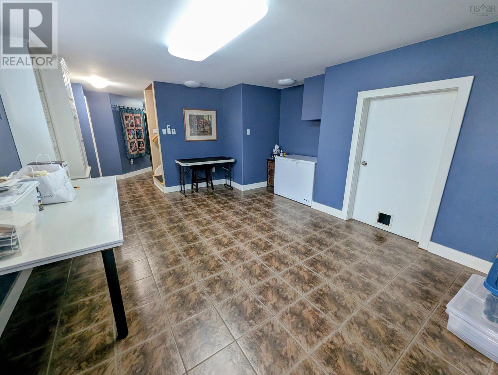 Property 31 of 48 of 305 Club Road