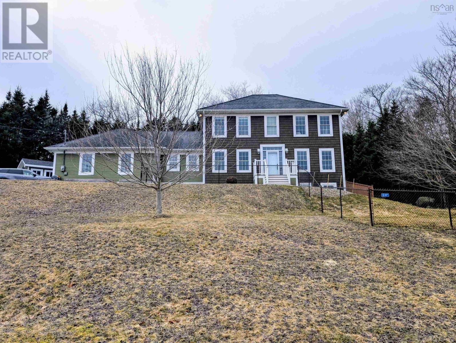 Property 39 of 48 of 305 Club Road