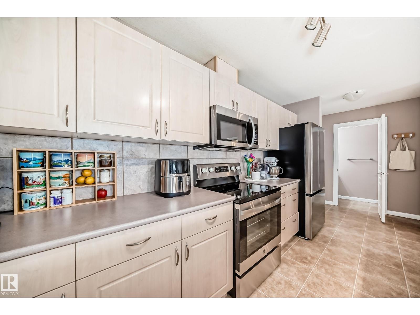 #232 530 HOOKE RD NW, Edmonton