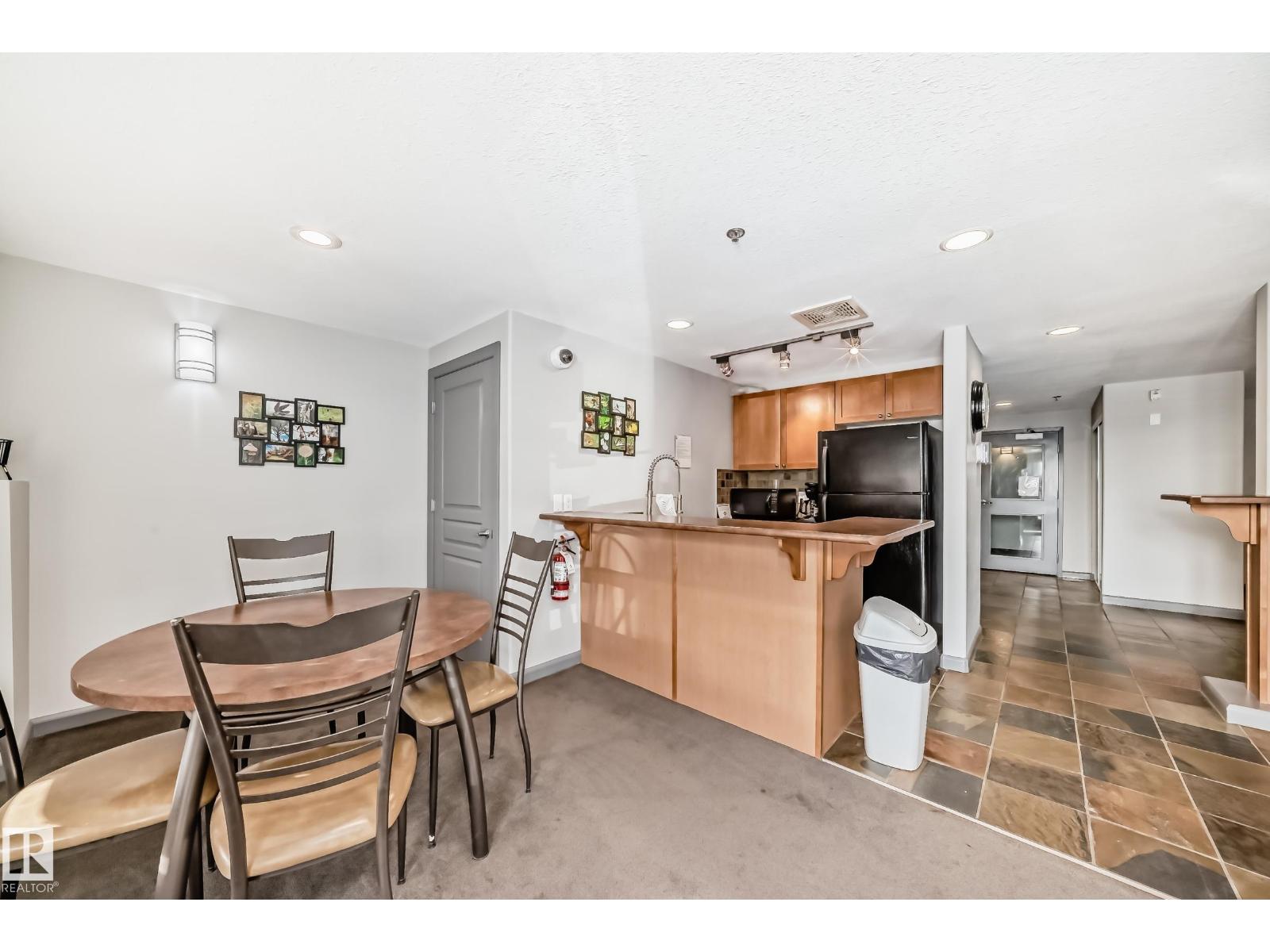 #232 530 HOOKE RD NW, Edmonton