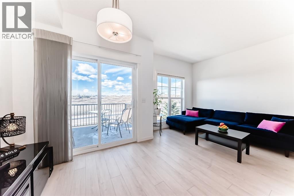 101 Sunset Drive, Cochrane