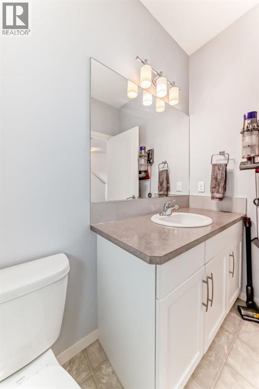 101 Sunset Drive, Cochrane