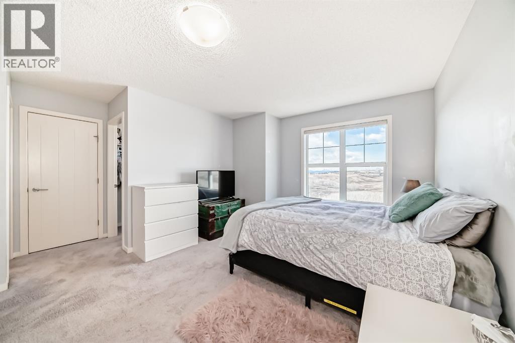 101 Sunset Drive, Cochrane