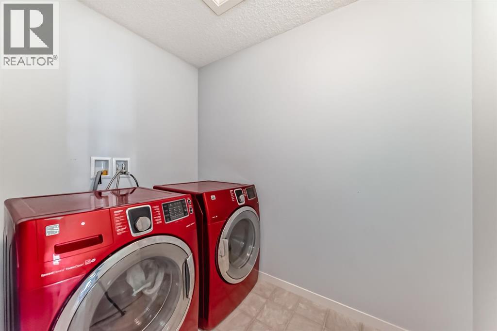 101 Sunset Drive, Cochrane