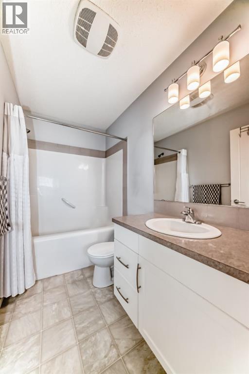 101 Sunset Drive, Cochrane