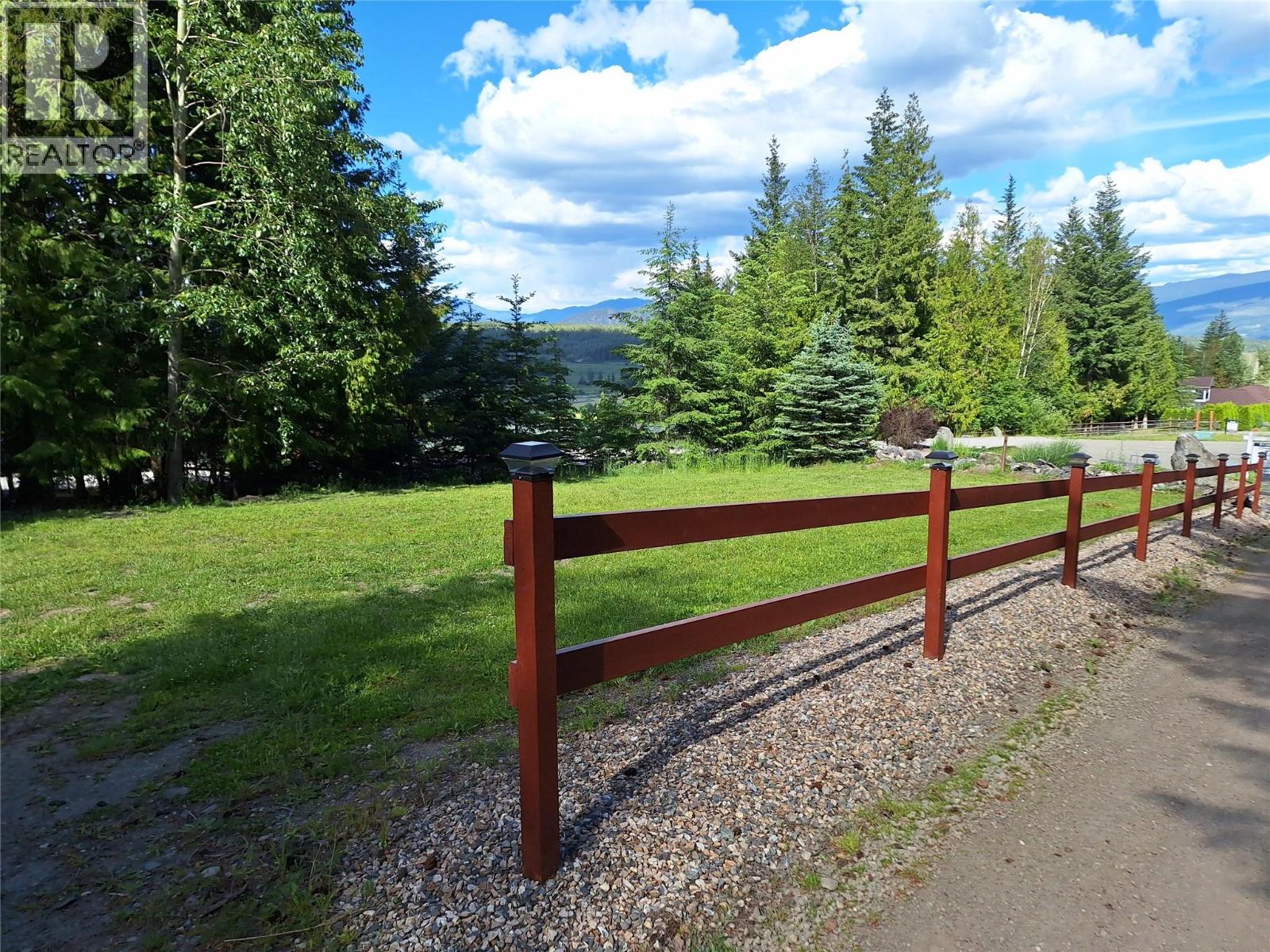 1406 Huckleberry Drive - 23