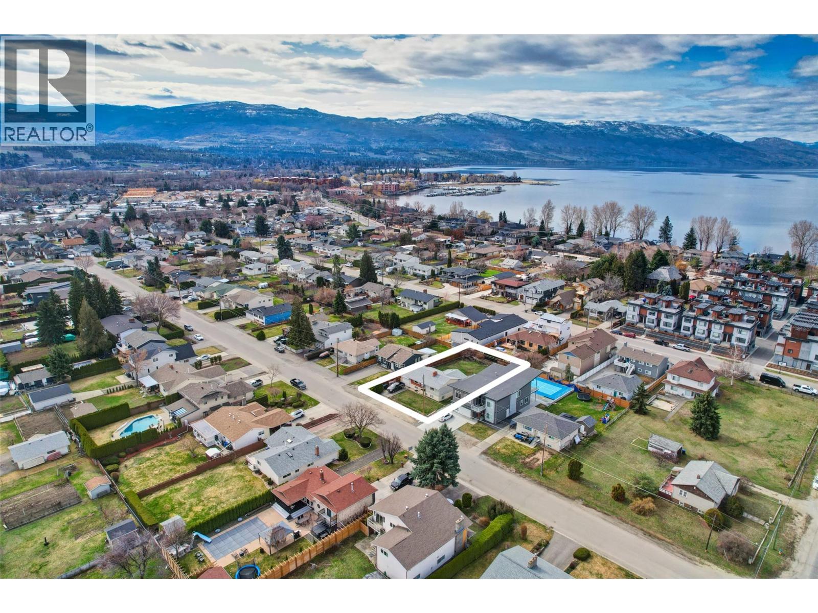  3524 Scott Road, Kelowna