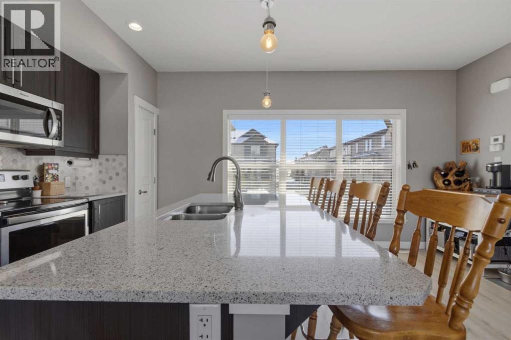 32 Horseshoe Crescent, Cochrane