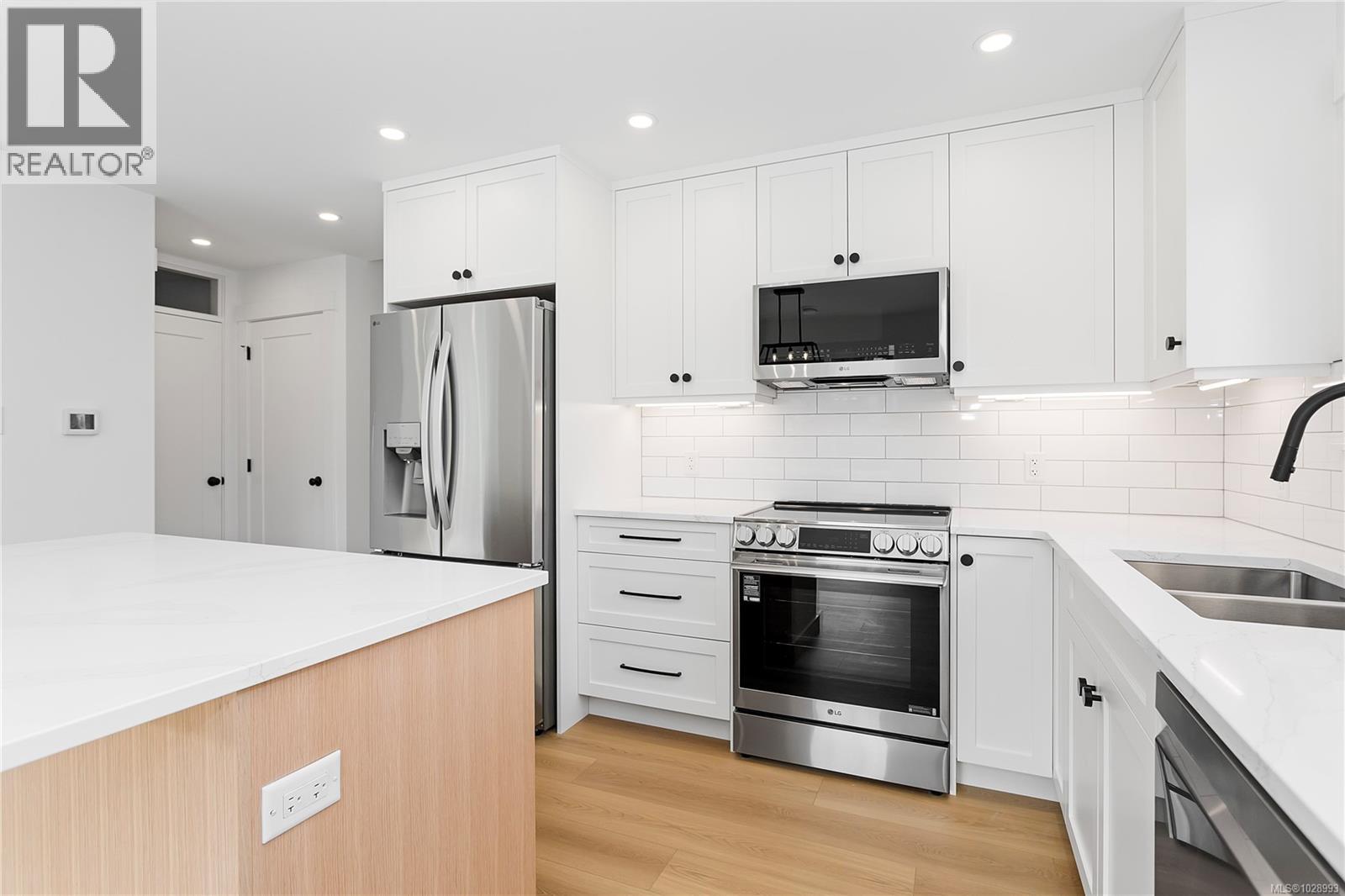 2938 EXTENSION RD - 11