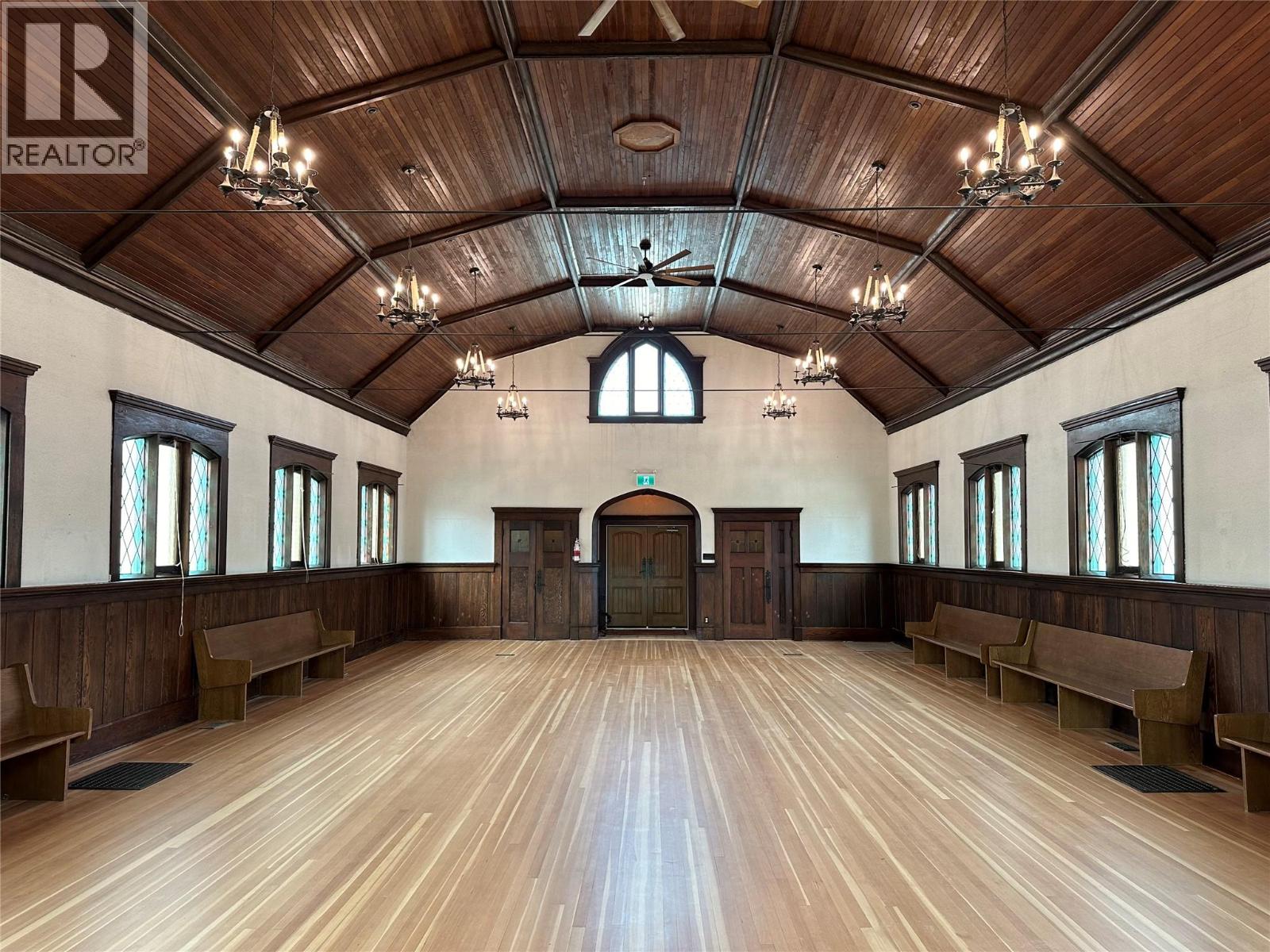  1998 CHAPMAN Street, Merritt