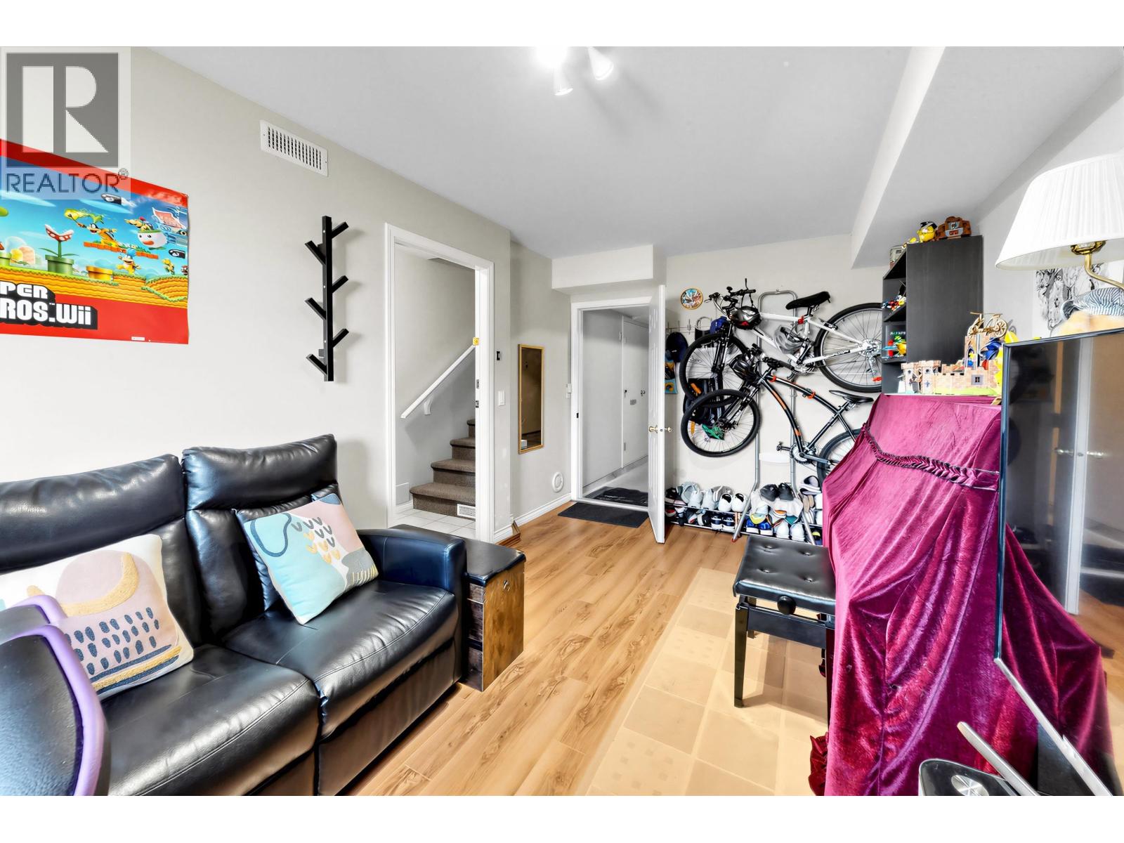 19 7100 LYNNWOOD DRIVE, Richmond