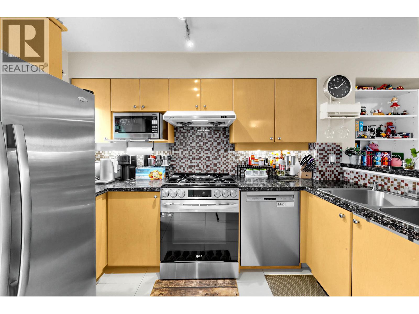 19 7100 LYNNWOOD DRIVE, Richmond