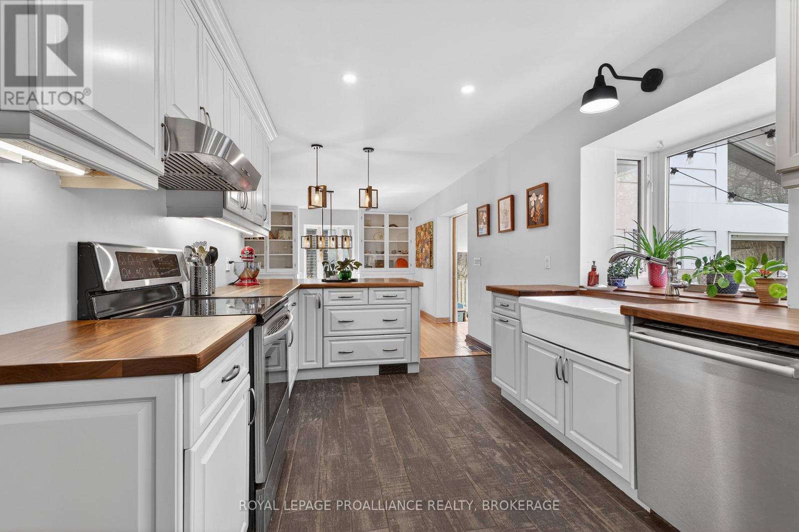 304 WILLINGDON AVENUE - 20