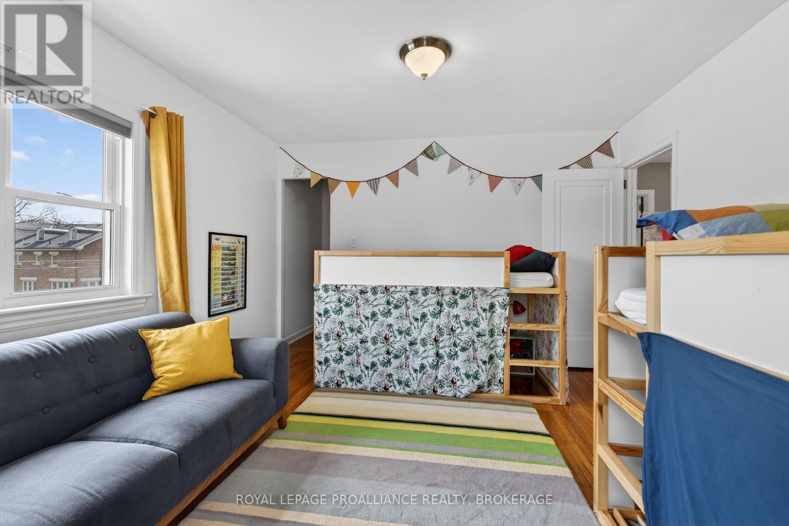 304 WILLINGDON AVENUE - 32