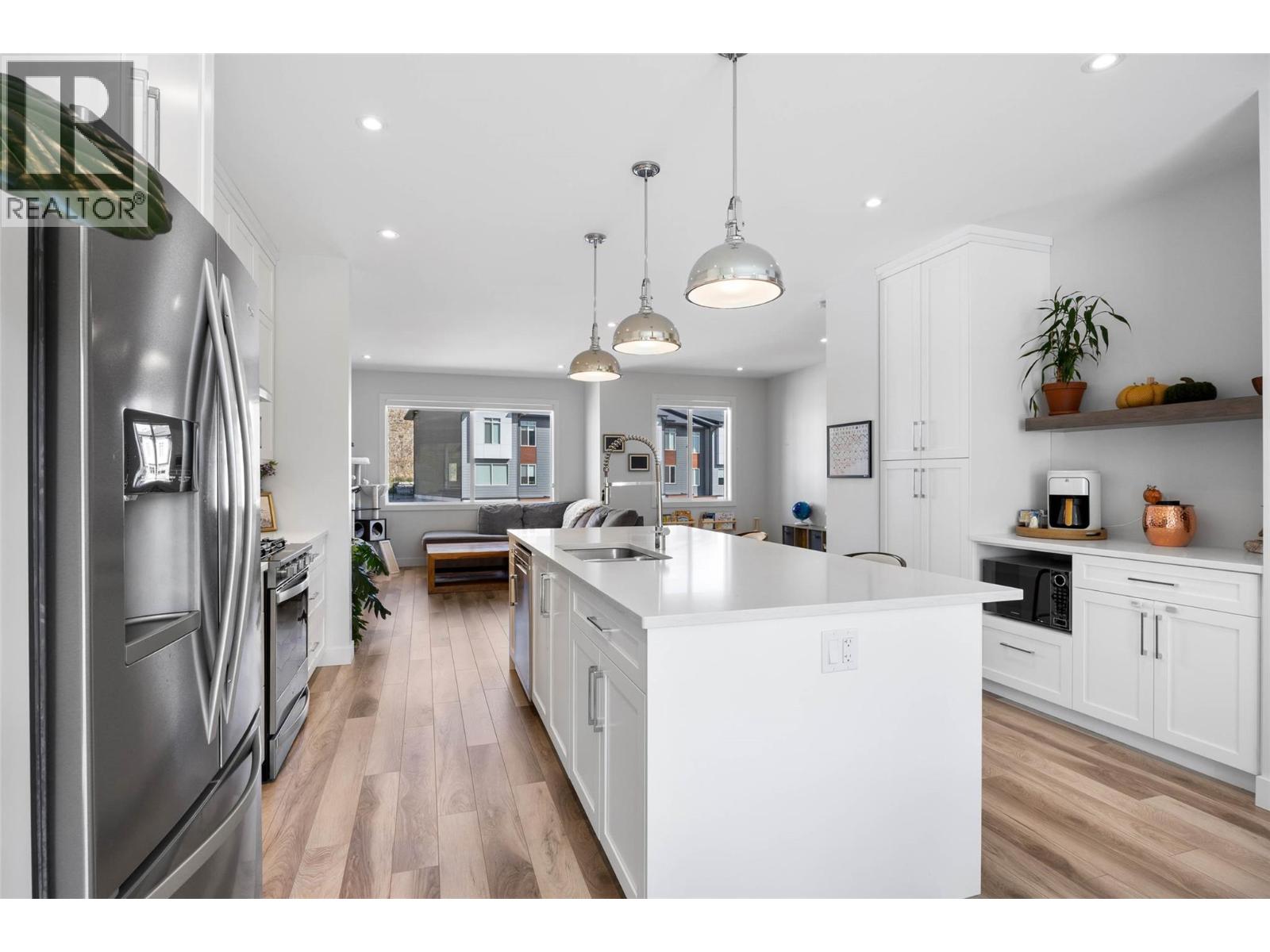 107 RIVER GATE Drive, Kamloops