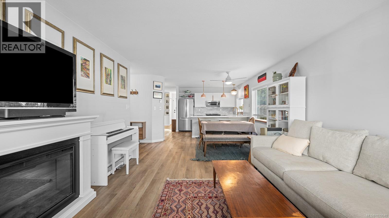 660 25th St - 13