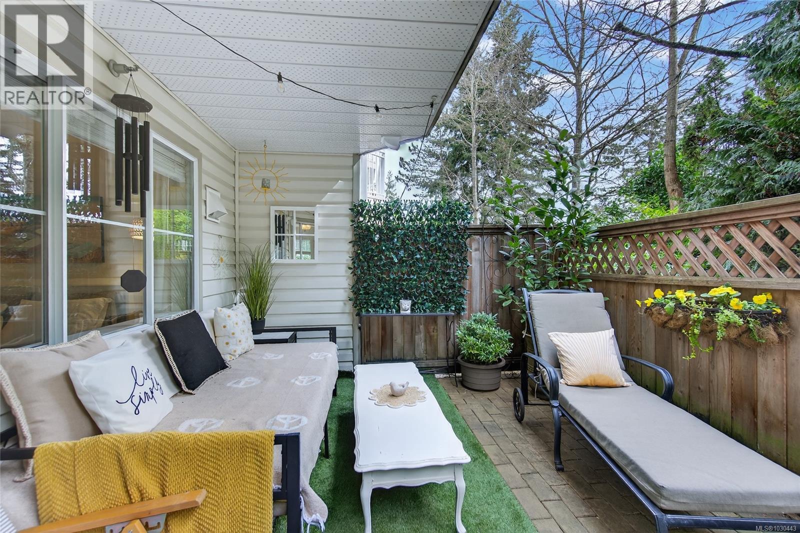 #109 24 PRIDEAUX ST - 31