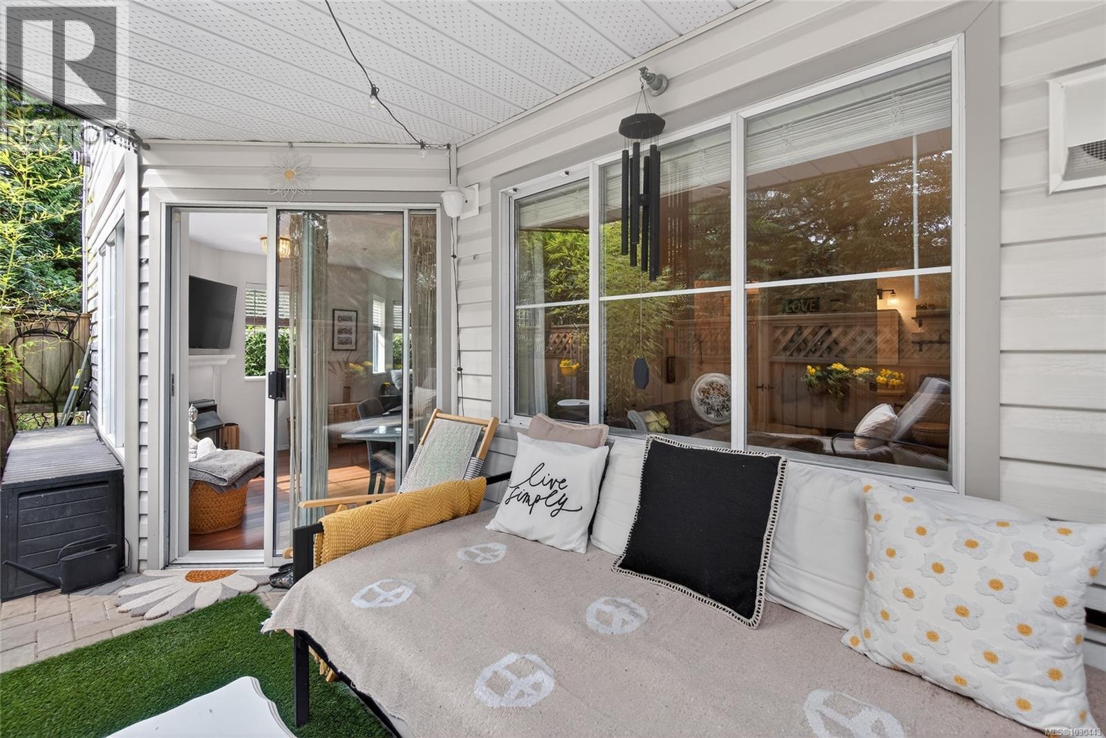 #109 24 PRIDEAUX ST - 34