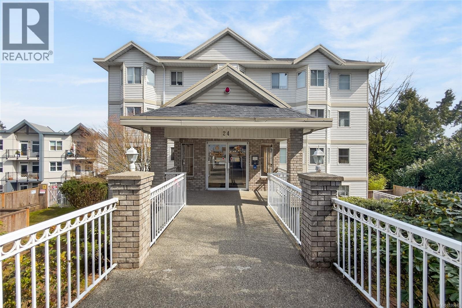 #109 24 PRIDEAUX ST - 38