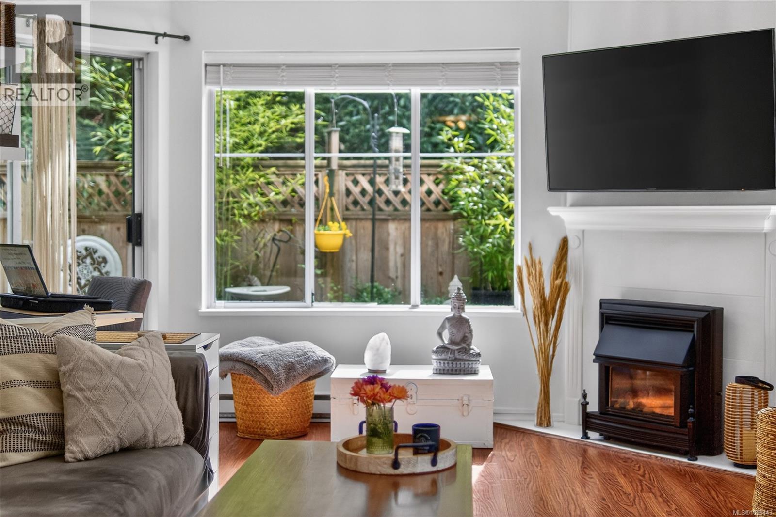 #109 24 PRIDEAUX ST - 5