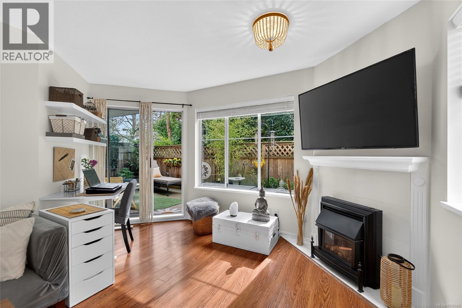 #109 24 PRIDEAUX ST - 8