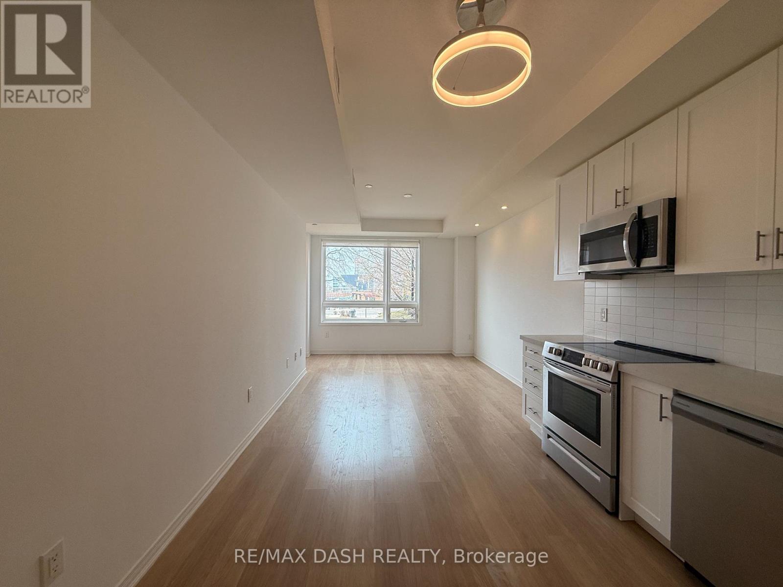 #204 1130 BRIAR HILL AVENUE - 12