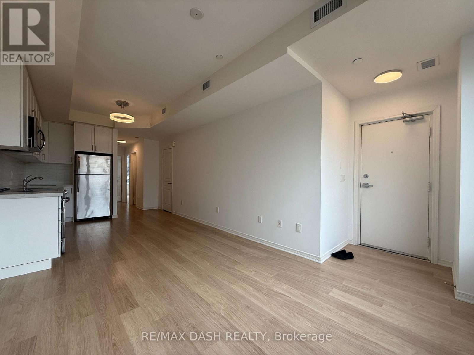#204 1130 BRIAR HILL AVENUE - 2