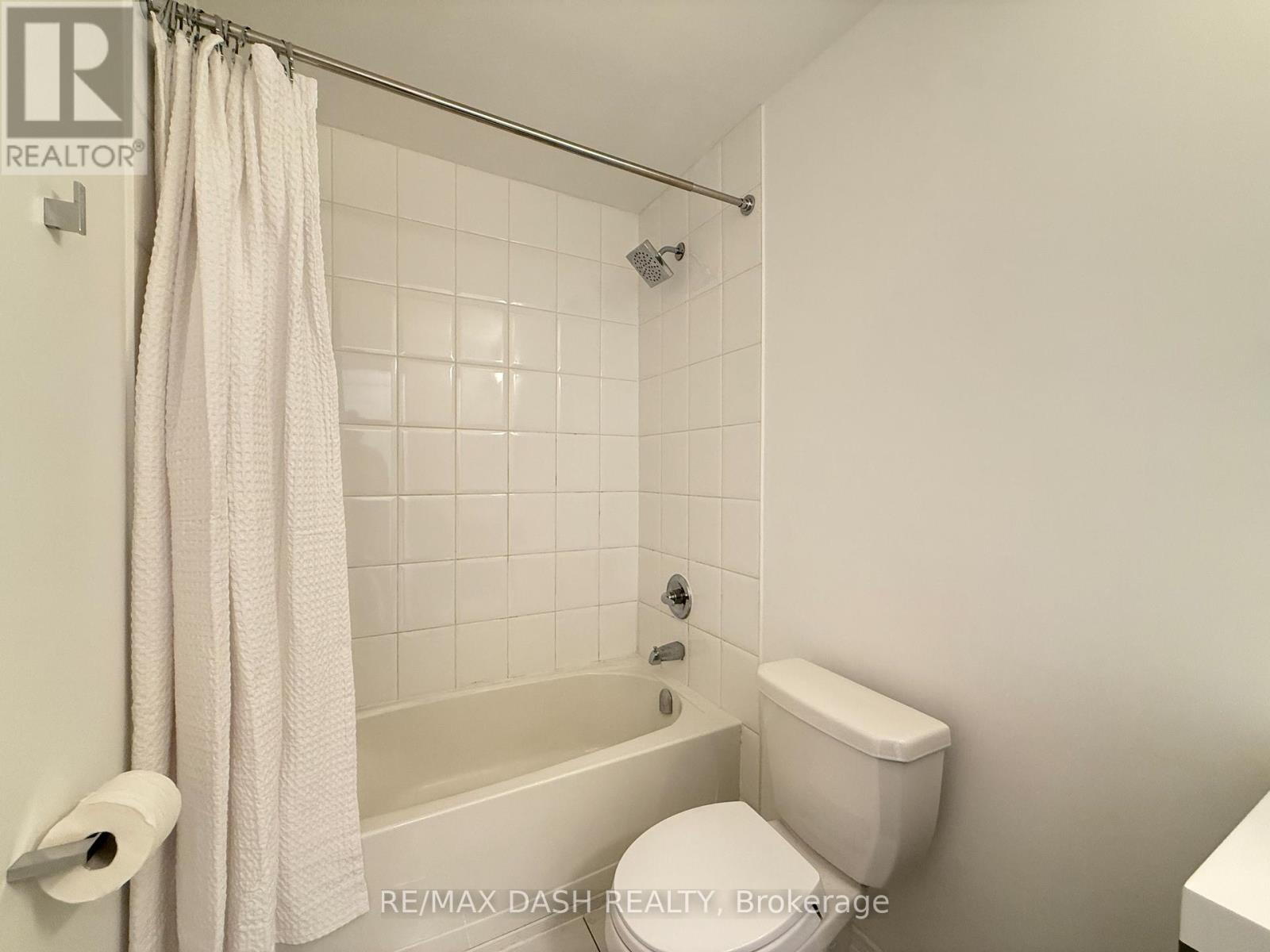 #204 1130 BRIAR HILL AVENUE - 20