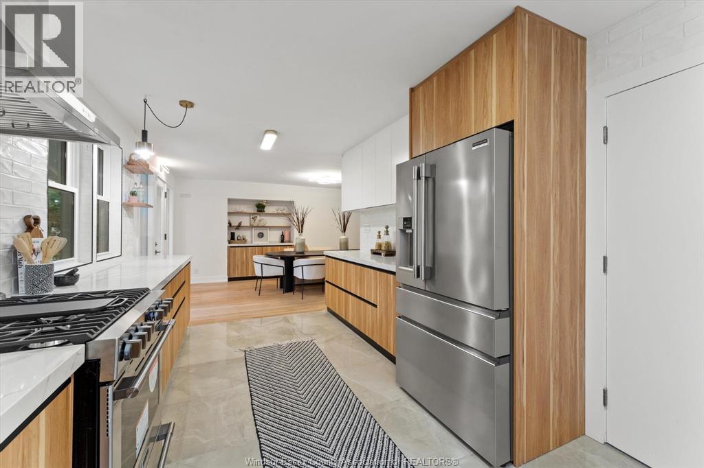 2371 RIVERSIDE DRIVE WEST - 14