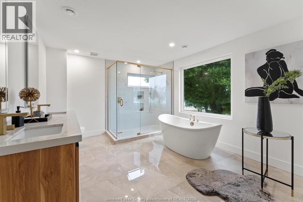 2371 RIVERSIDE DRIVE WEST - 30