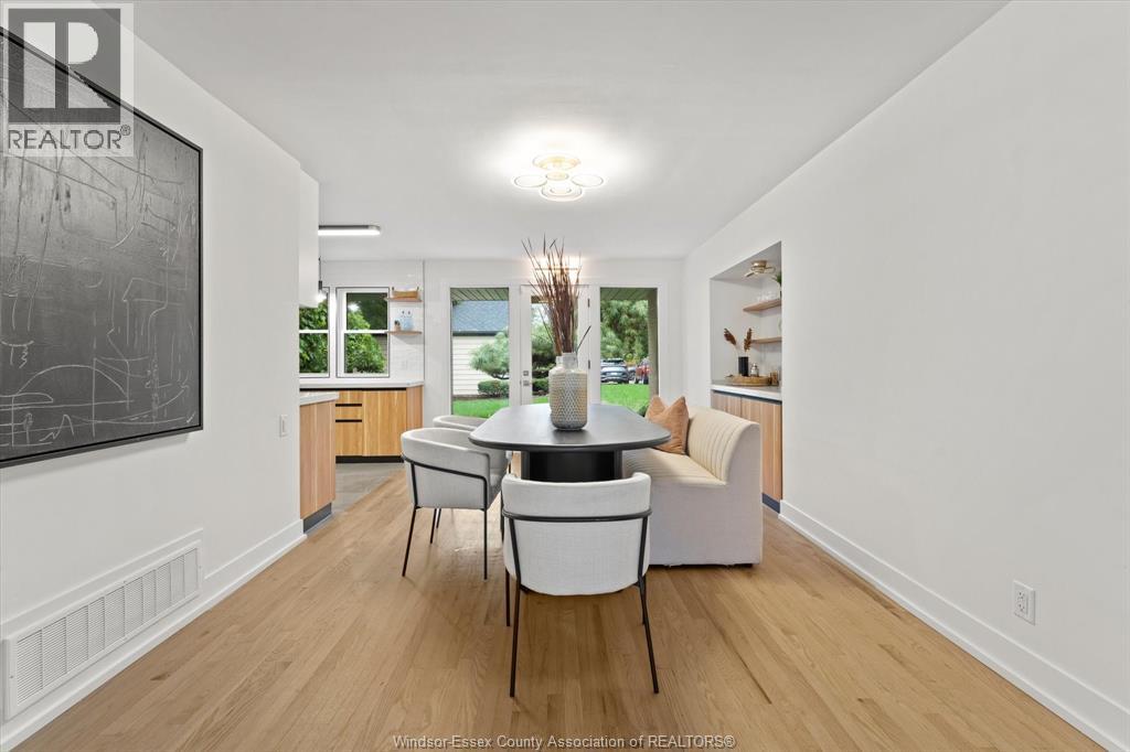 2371 RIVERSIDE DRIVE WEST - 8