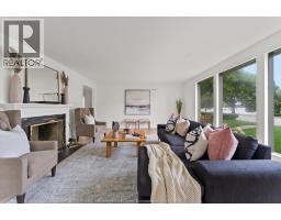 2371 Riverside Drive West, Windsor, ON N9B1B1 Photo 18