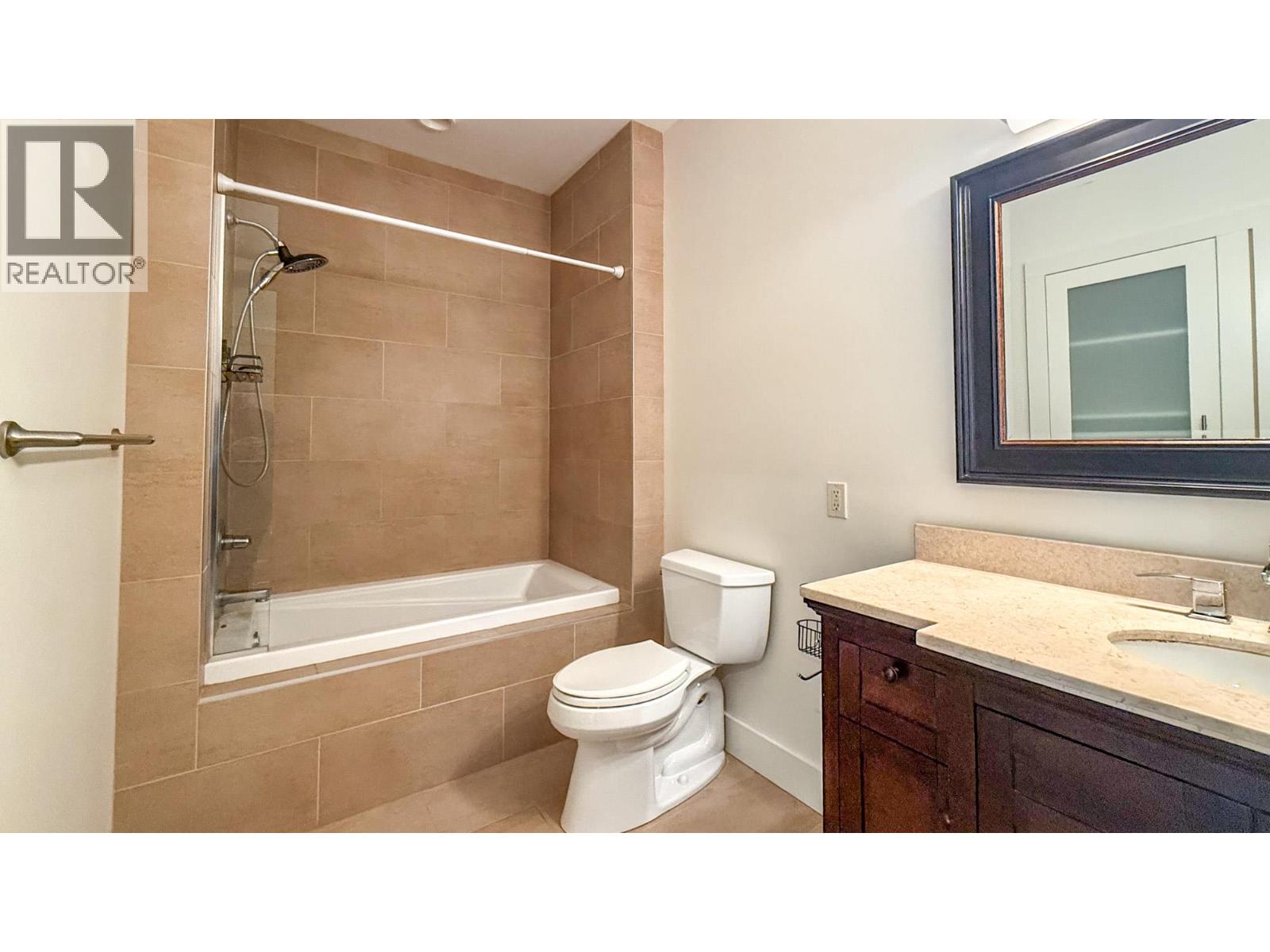 202 1462 St. Paul Street, Kelowna